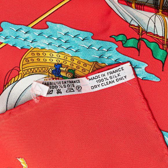 Pre-Loved Hermes Voiles De Lumiere Silk Scarf - Picture 3 of 5
